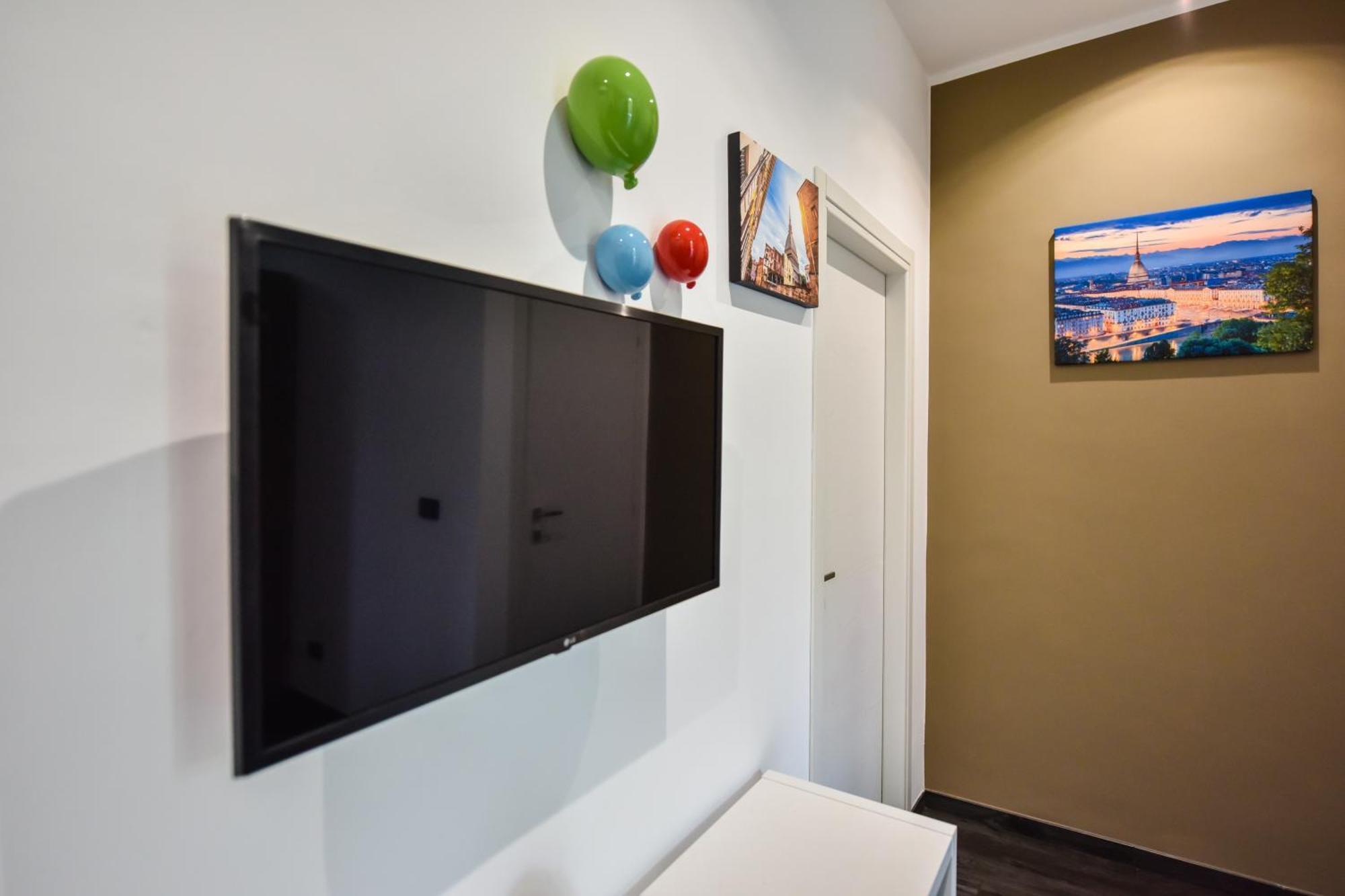 Benvenuti Casa Leo - Elegante Appartamento Turín Exteriér fotografie